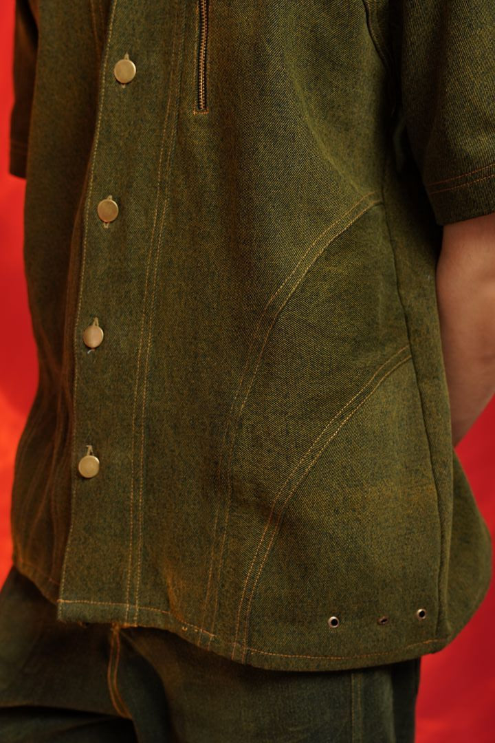 Washed denim shirt with seam
